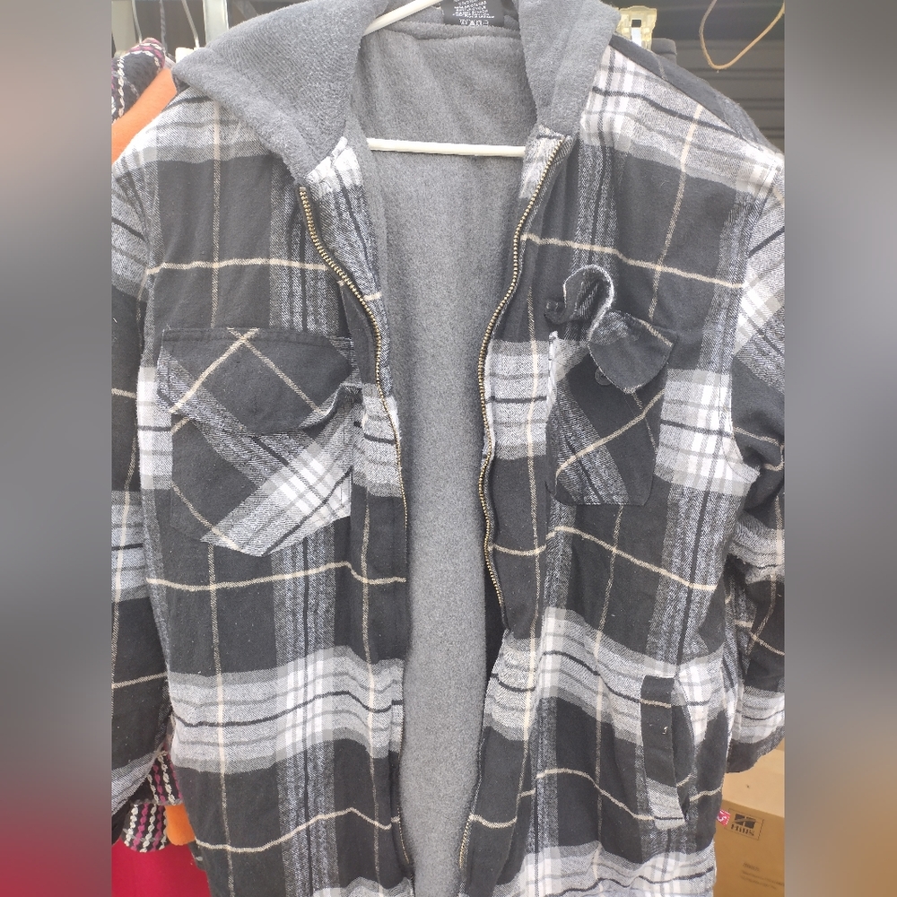 Men's plaid hoodie with double layer, size XL. Black, white, and gray.